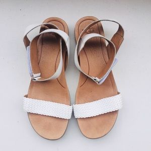 Ugg wrapped ankle weaved white sandals size 9.5